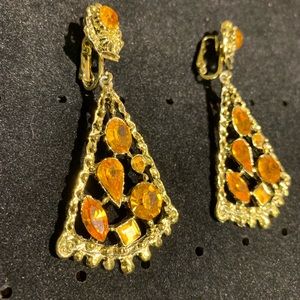 Vintage 1960’s Earrings |clip on|